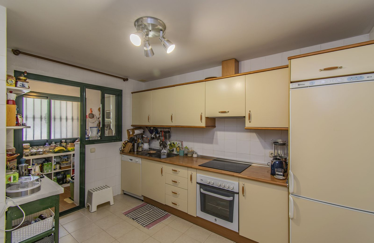 Appartement te koop in Guadalmina Alta | 2 slaapkamers H4766056