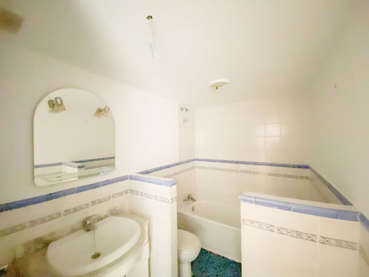 Tussenverdieping Appartement in Guadalmina Alta-13