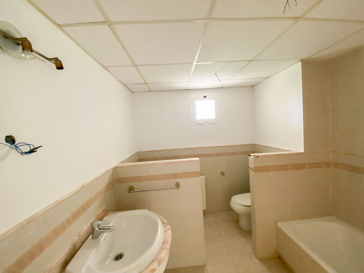 Tussenverdieping Appartement in Guadalmina Alta-18