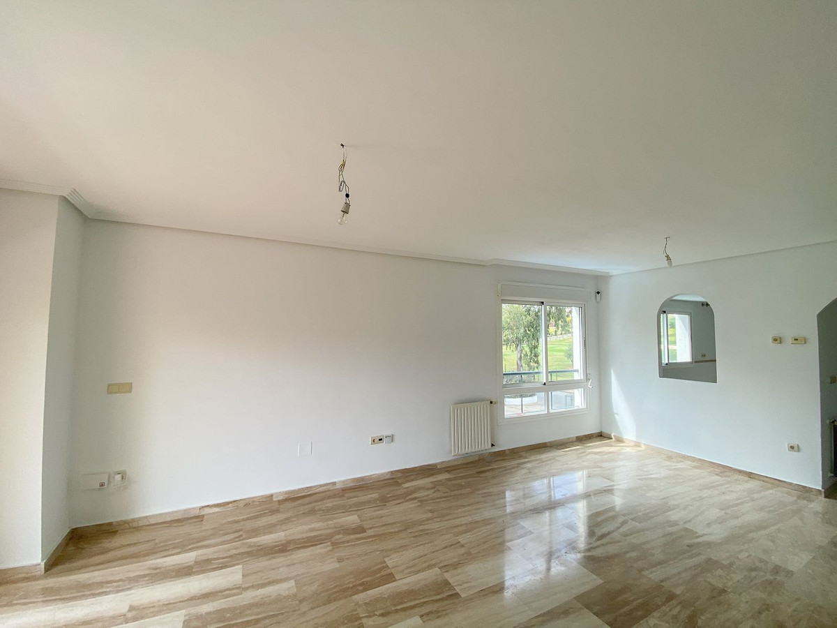 Tussenverdieping Appartement in Guadalmina Alta-7