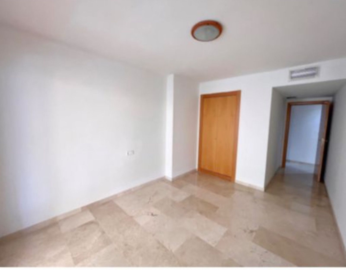 Tussenverdieping Appartement in Guadalmina Alta-7