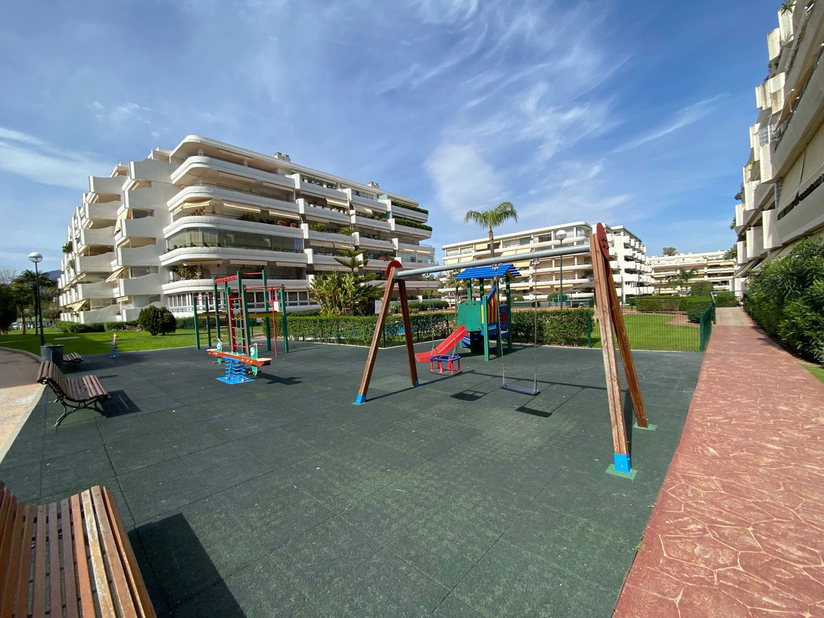 Tussenverdieping Appartement in Guadalmina Alta-25