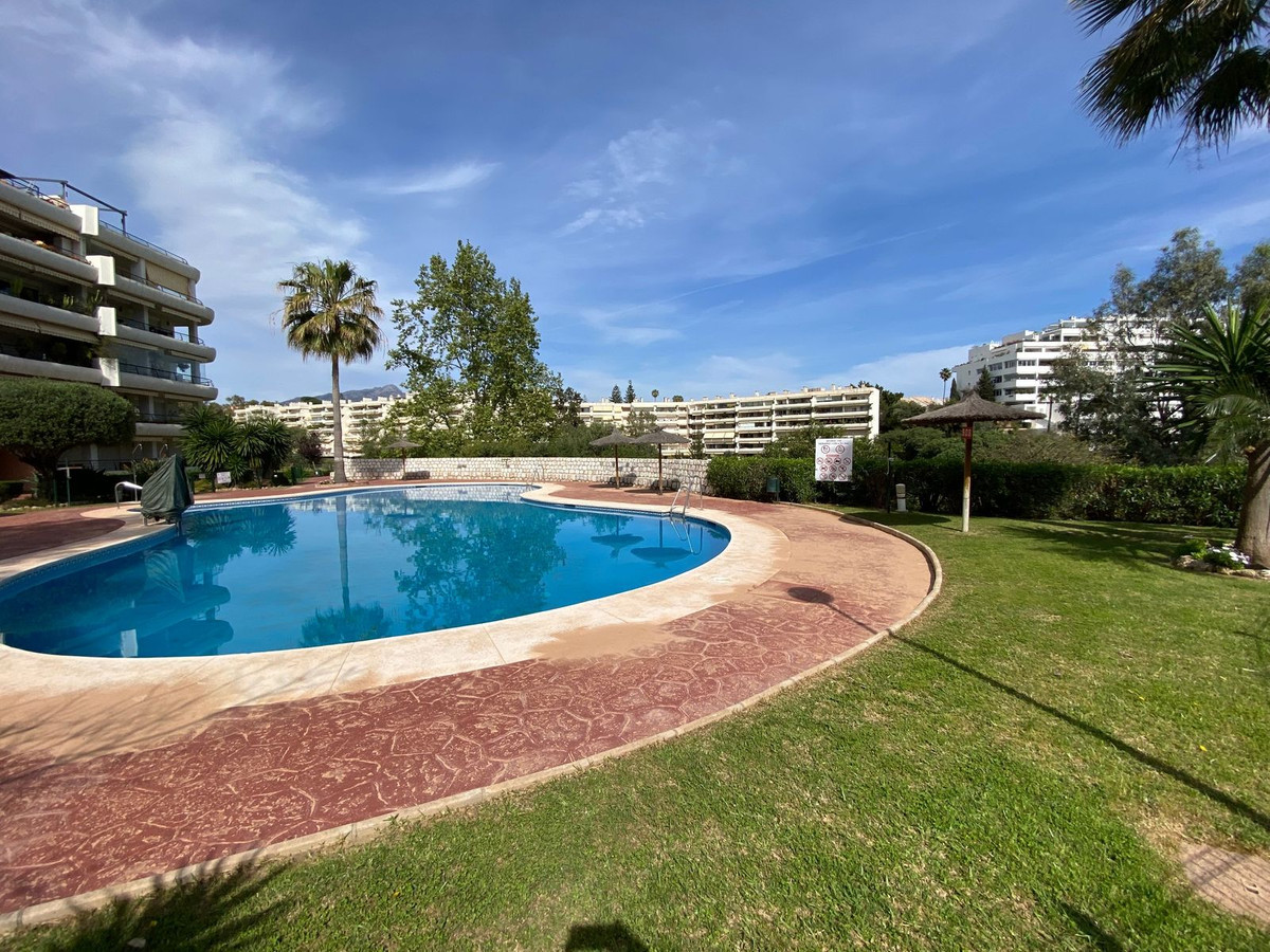 Tussenverdieping Appartement in Guadalmina Alta-26