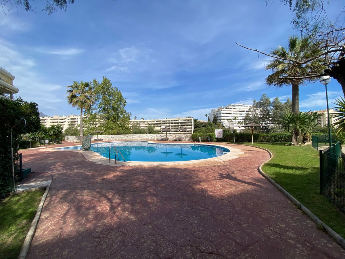 Tussenverdieping Appartement in Guadalmina Alta-27