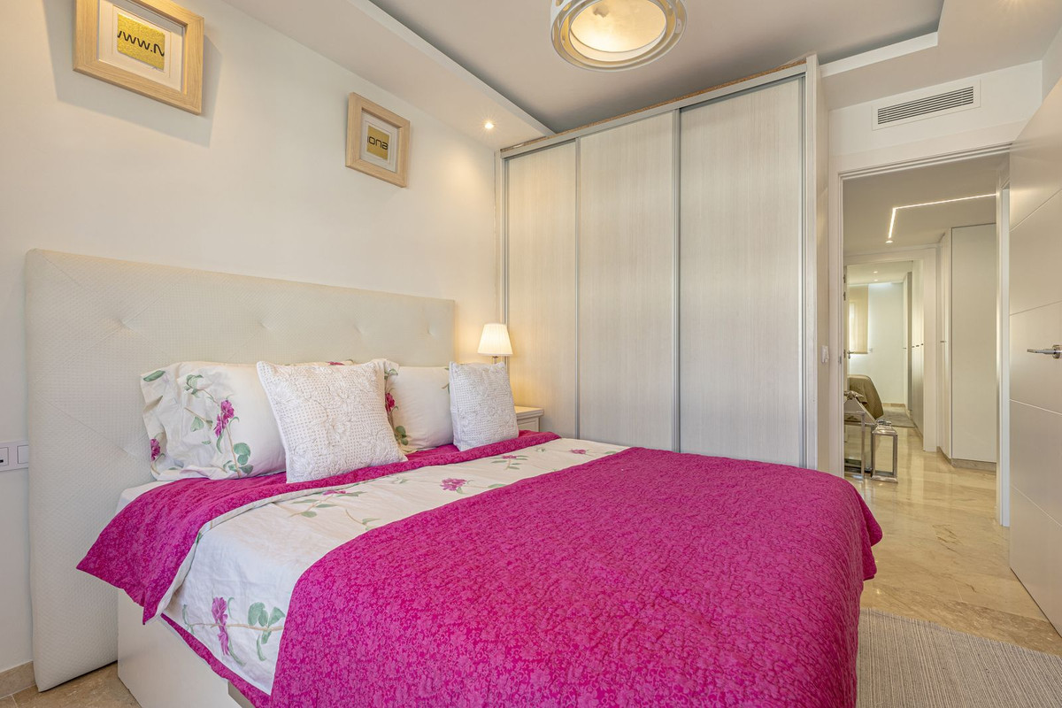Tussenverdieping Appartement in Guadalmina Alta-14
