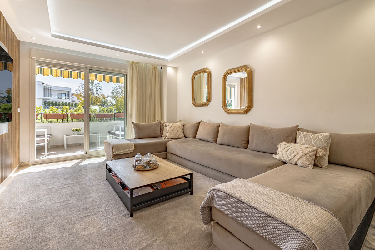 Tussenverdieping Appartement in Guadalmina Alta-6