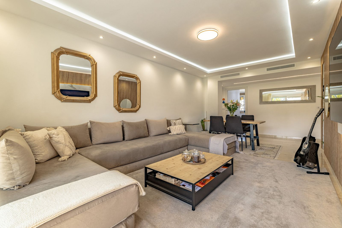 Tussenverdieping Appartement in Guadalmina Alta-8