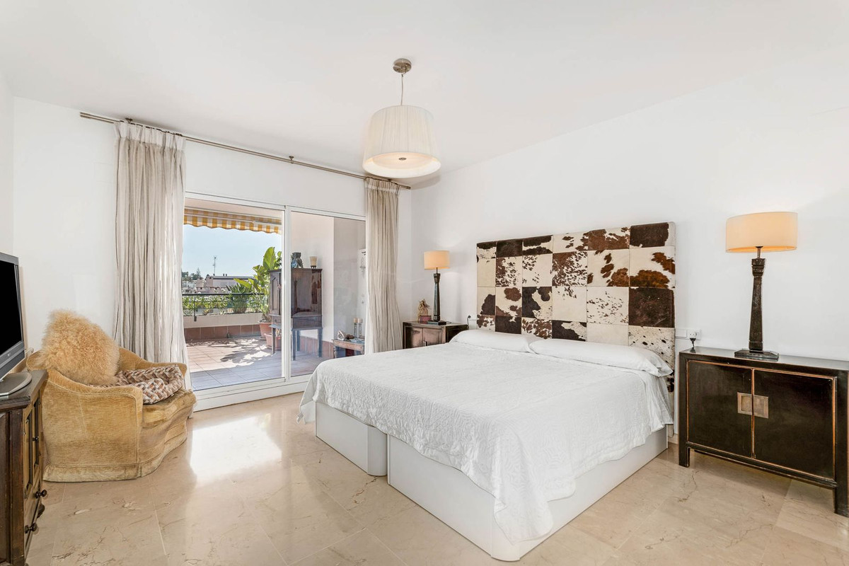 Appartement te koop in Guadalmina Alta | 3 slaapkamers H5020204