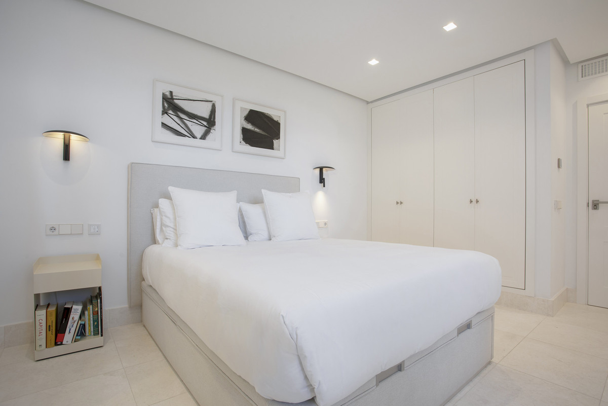 Appartement te koop in Guadalmina Alta | 2 slaapkamers H5064214