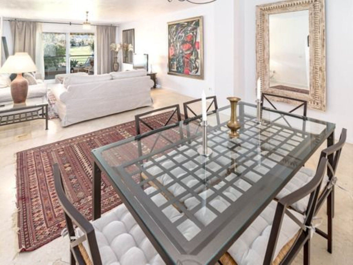 Appartement te koop in Guadalmina Alta | 2 slaapkamers H5105758