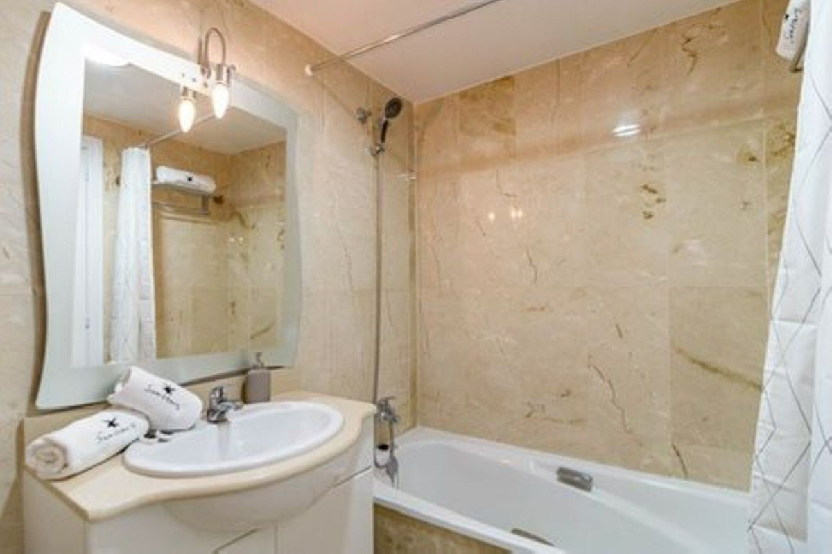 Appartement te koop in Guadalmina Alta | 2 slaapkamers H5105758