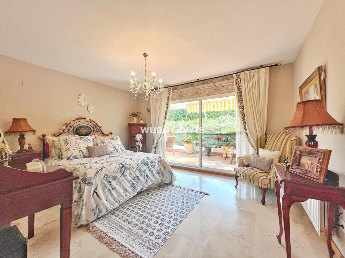 Appartement te koop in Guadalmina Alta | 3 slaapkamers H5114638