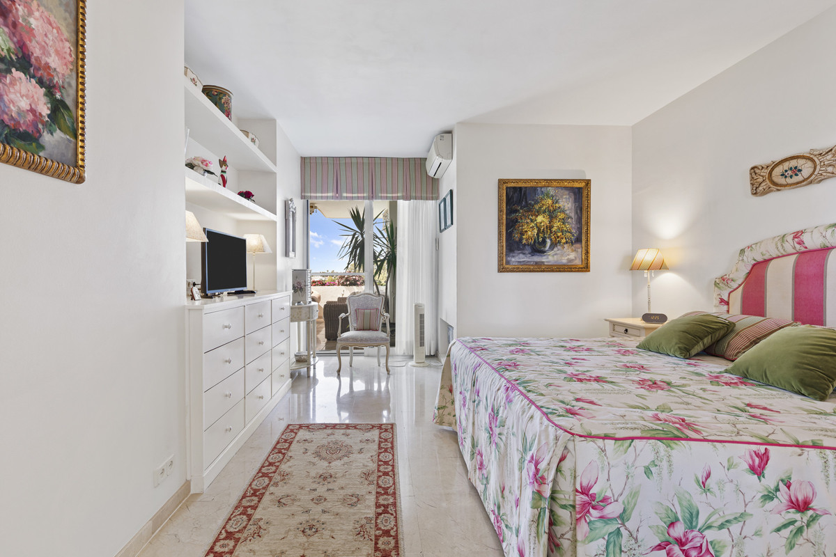 Appartement te koop in Guadalmina Alta | 3 slaapkamers H5117146