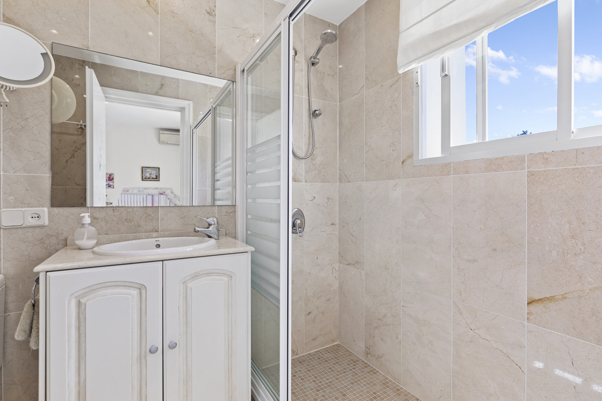 Appartement te koop in Guadalmina Alta | 3 slaapkamers H5117146