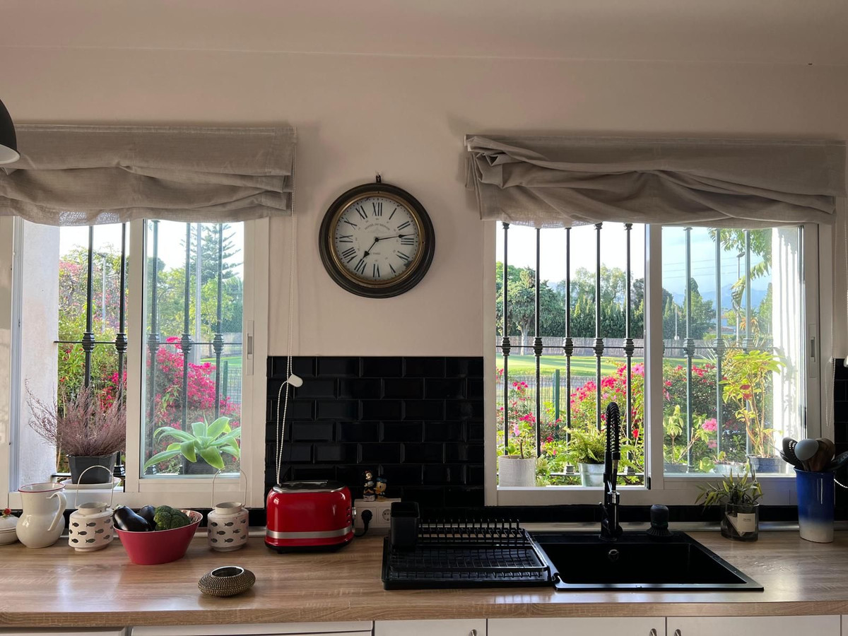 Appartement te koop in Guadalmina Alta | 2 slaapkamers H5117656