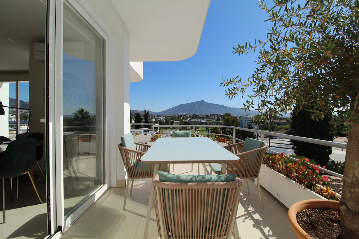 Appartement te koop in Guadalmina Alta | 3 slaapkamers H5134720
