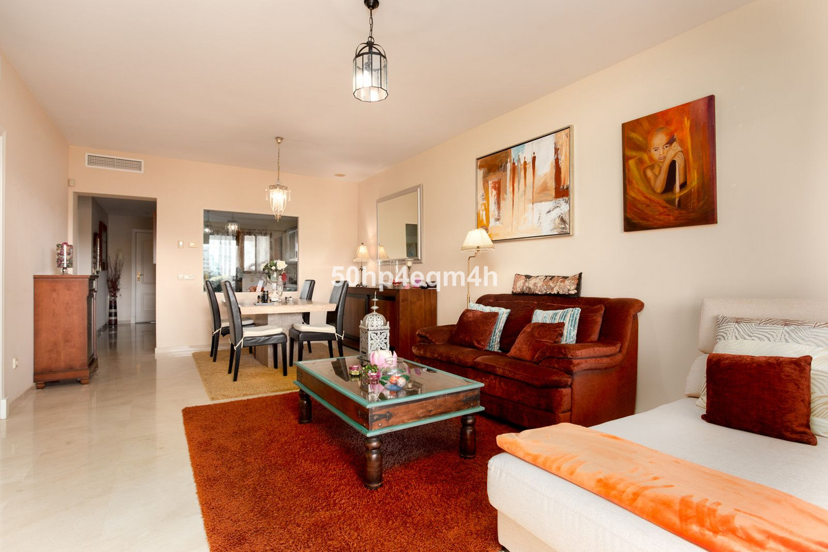 Appartement te koop in Guadalmina Alta | 2 slaapkamers H5251183