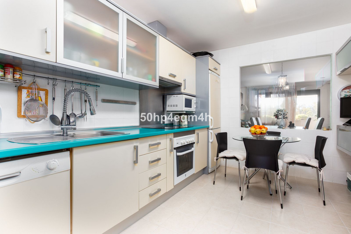 Appartement te koop in Guadalmina Alta | 2 slaapkamers H5251183