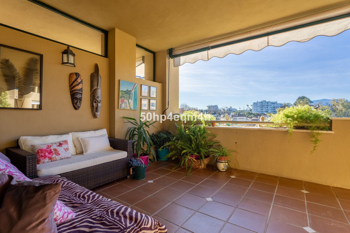 Appartement te koop in Guadalmina Alta | 2 slaapkamers H5251183