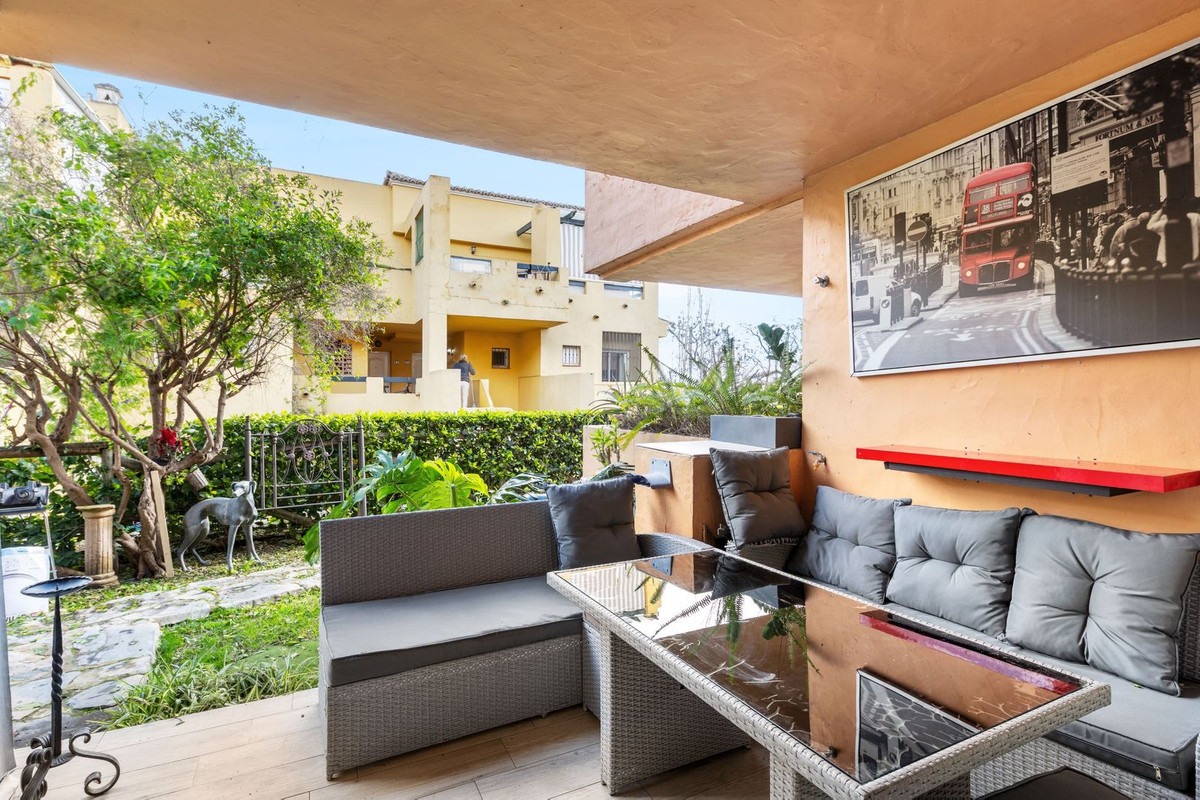 Appartement te koop in Guadalmina Alta | 2 slaapkamers H5288629