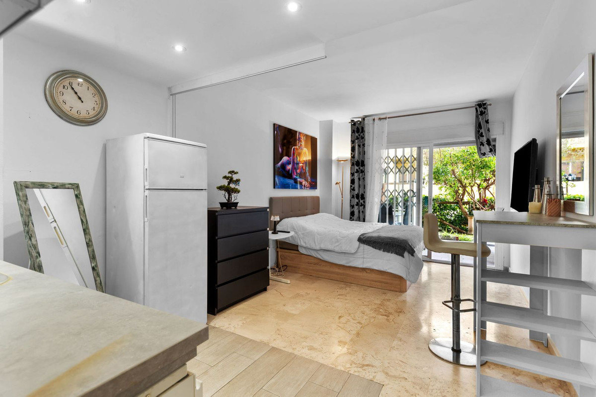 Appartement te koop in Guadalmina Alta | 2 slaapkamers H5288629