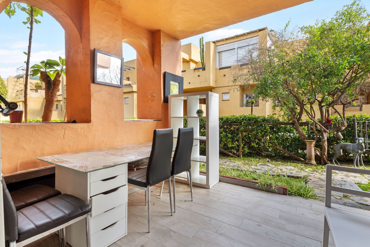 Appartement te koop in Guadalmina Alta | 2 slaapkamers H5288629