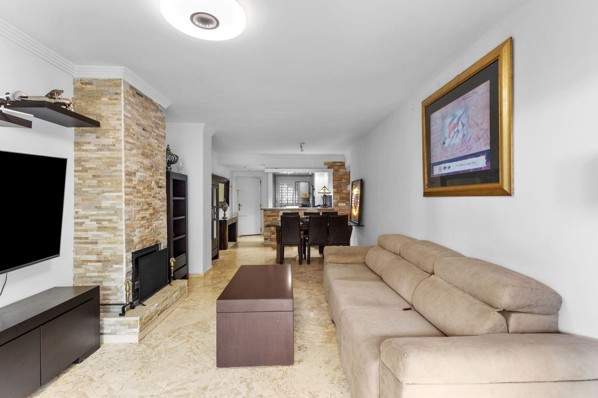 Appartement te koop in Guadalmina Alta | 2 slaapkamers H5288629