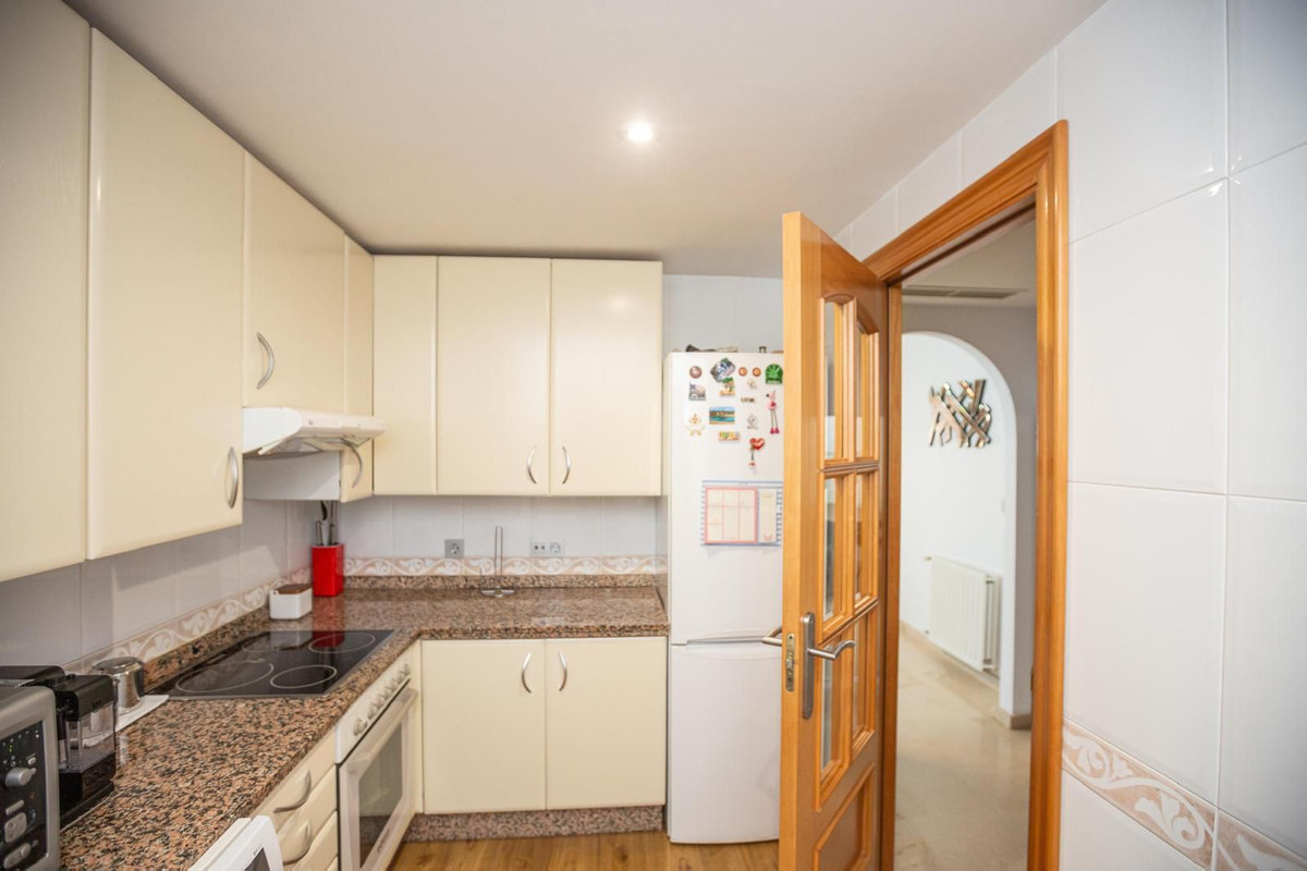 Appartement te koop in Guadalmina Alta | 2 slaapkamers H5295520