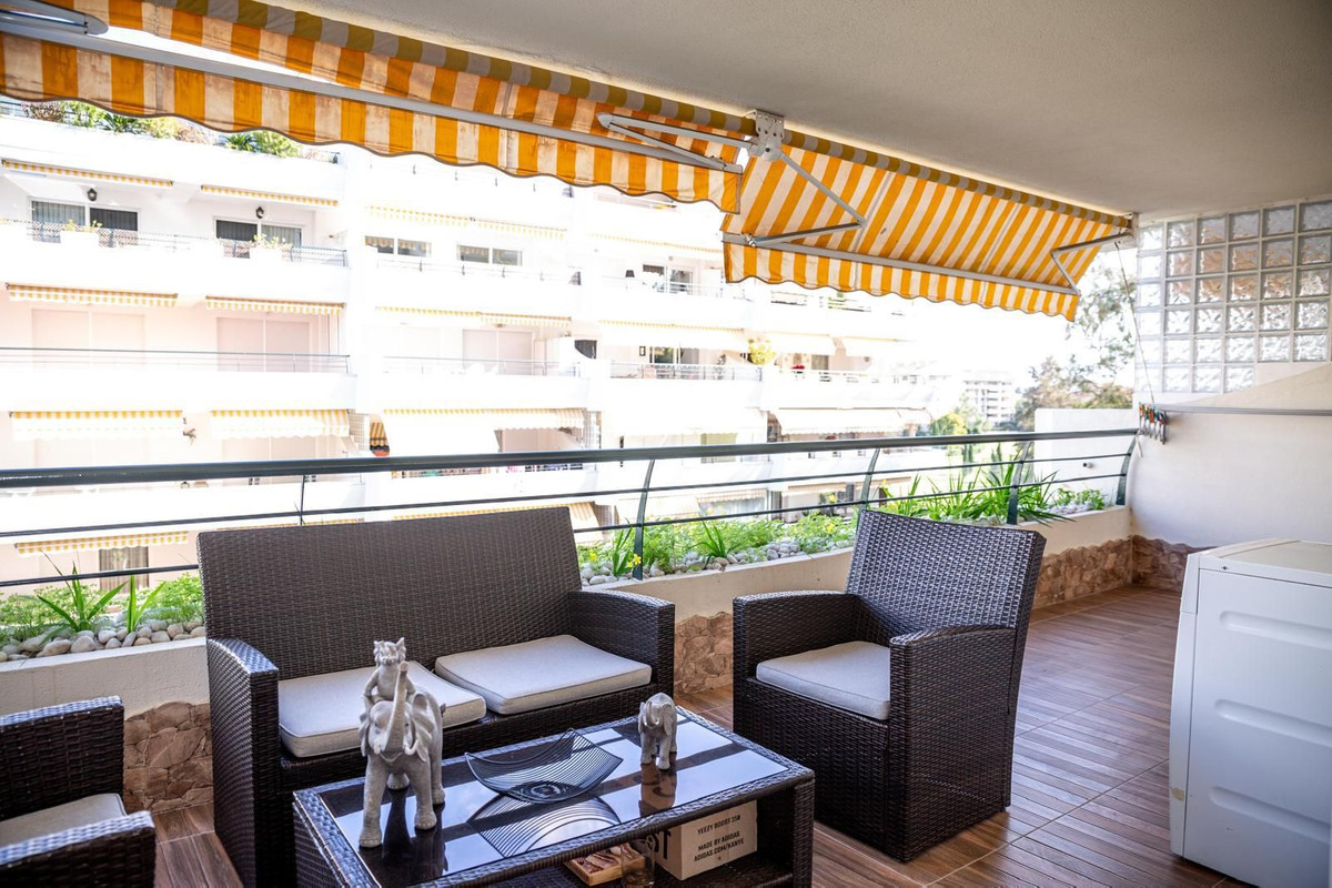 Appartement te koop in Guadalmina Alta | 2 slaapkamers H5295520