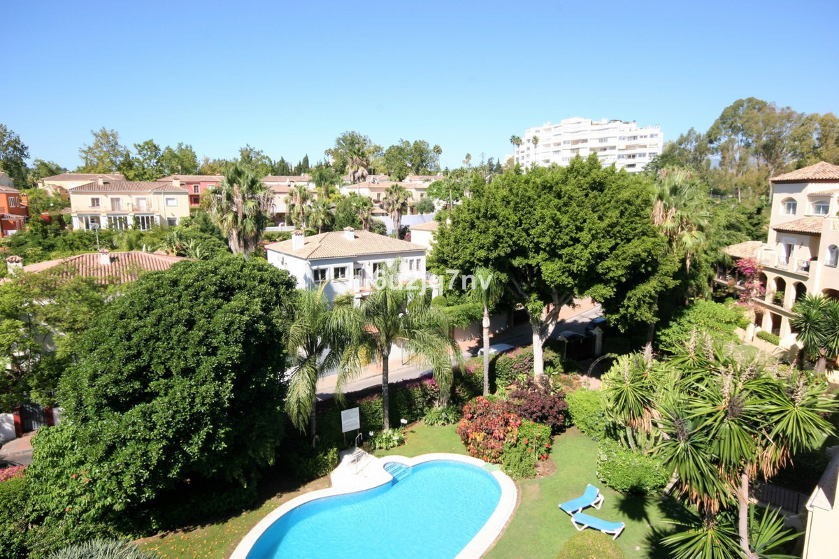 Appartement te koop in Guadalmina Alta | 3 slaapkamers H5305237