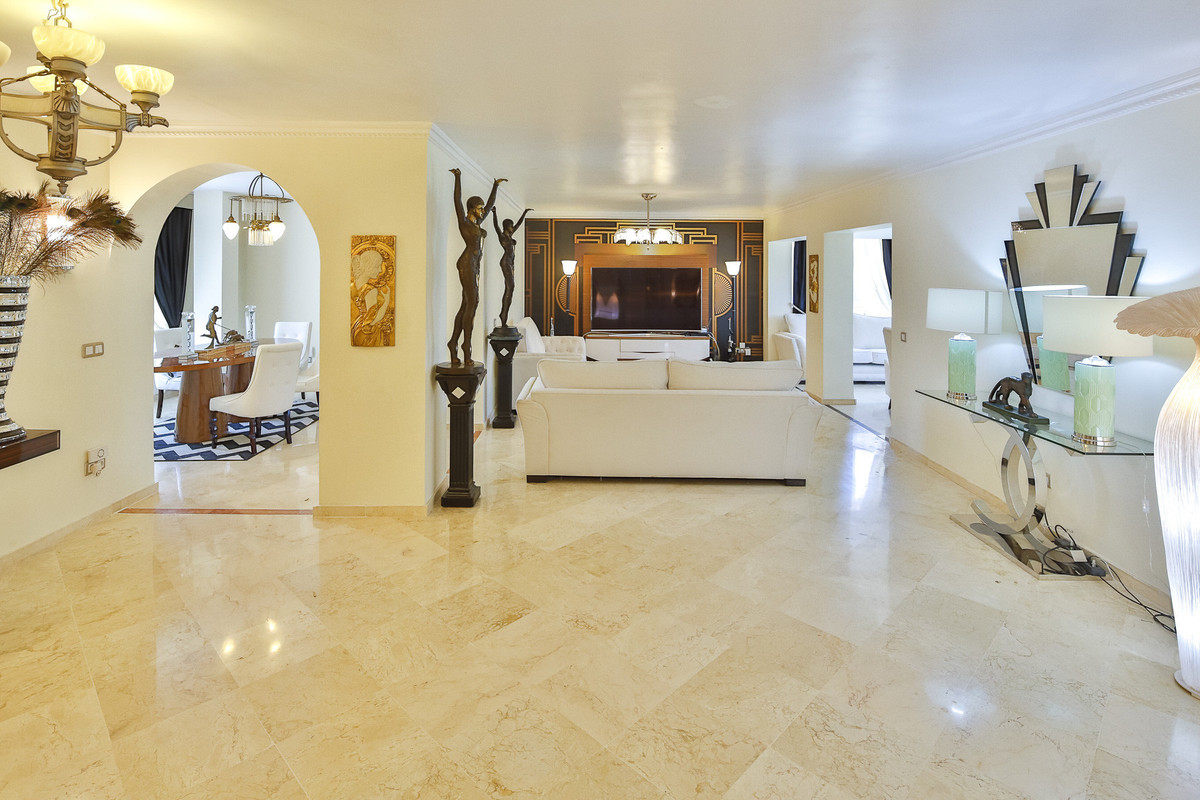 Appartement te koop in Guadalmina Alta | 3 slaapkamers H5305237