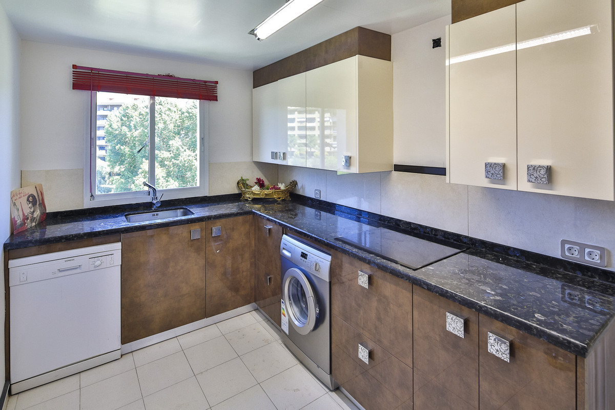 Appartement te koop in Guadalmina Alta | 3 slaapkamers H5305237