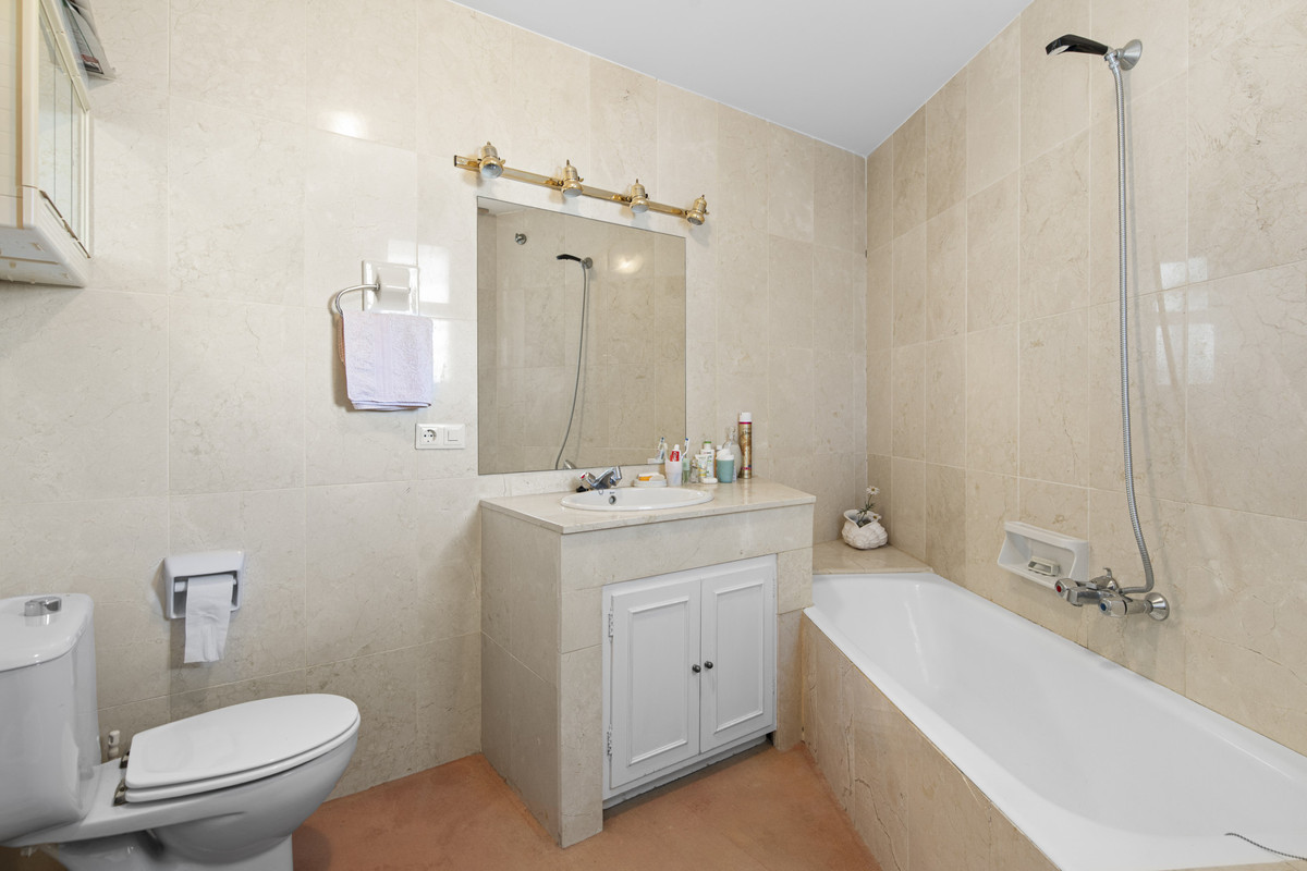 Appartement te koop in Guadalmina Alta | 2 slaapkamers H5319040