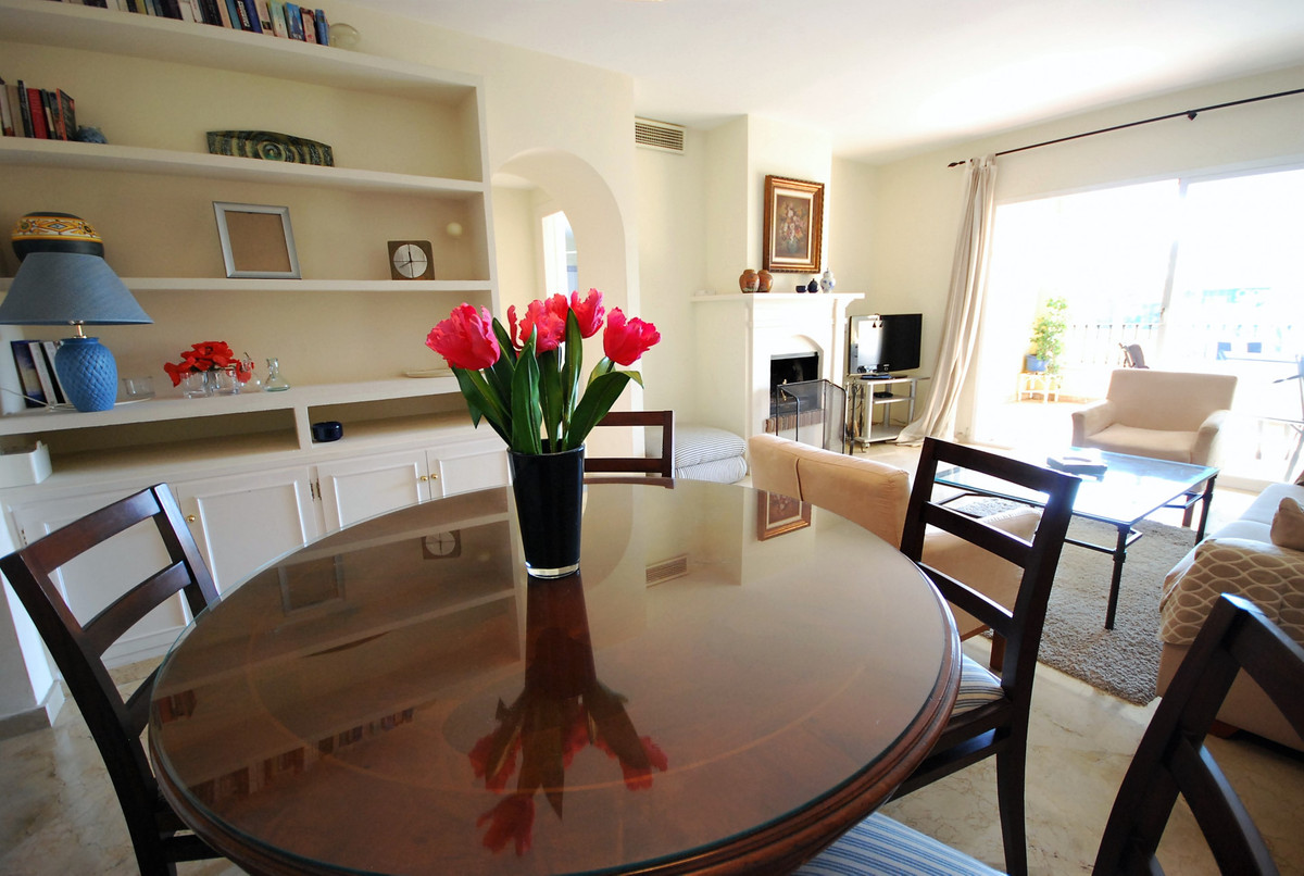 Appartement te koop in Guadalmina Alta | 2 slaapkamers H5325799