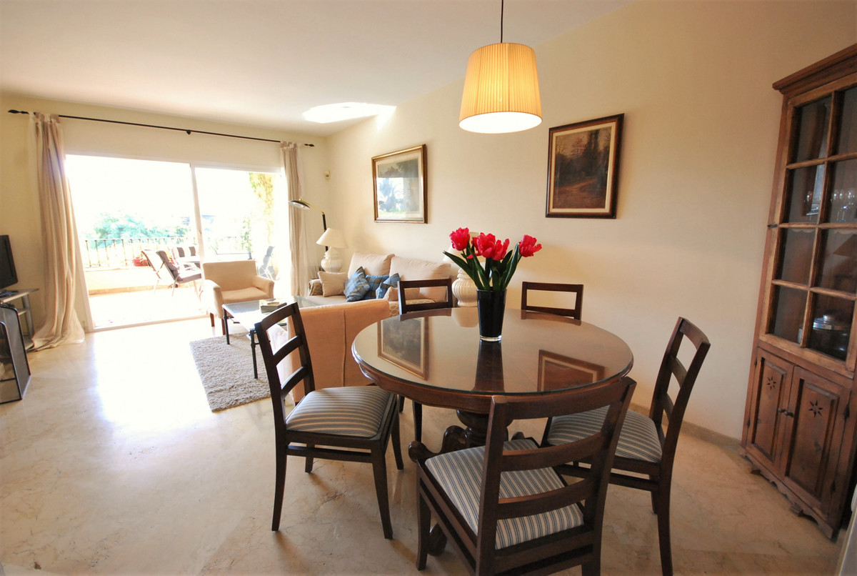 Appartement te koop in Guadalmina Alta | 2 slaapkamers H5325799