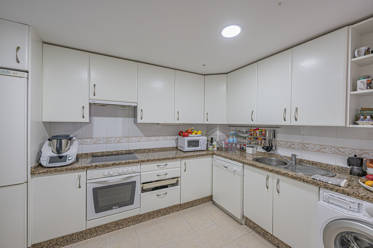 Appartement te koop in Guadalmina Alta | 3 slaapkamers H5347318