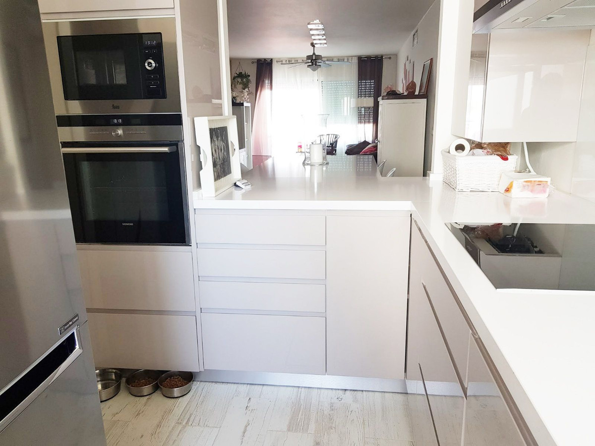Appartement te koop in Guadalmina Alta | 2 slaapkamers H5374525