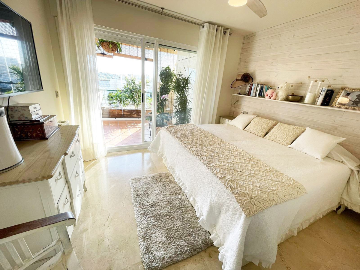 Appartement te koop in Guadalmina Alta | 2 slaapkamers H5374525