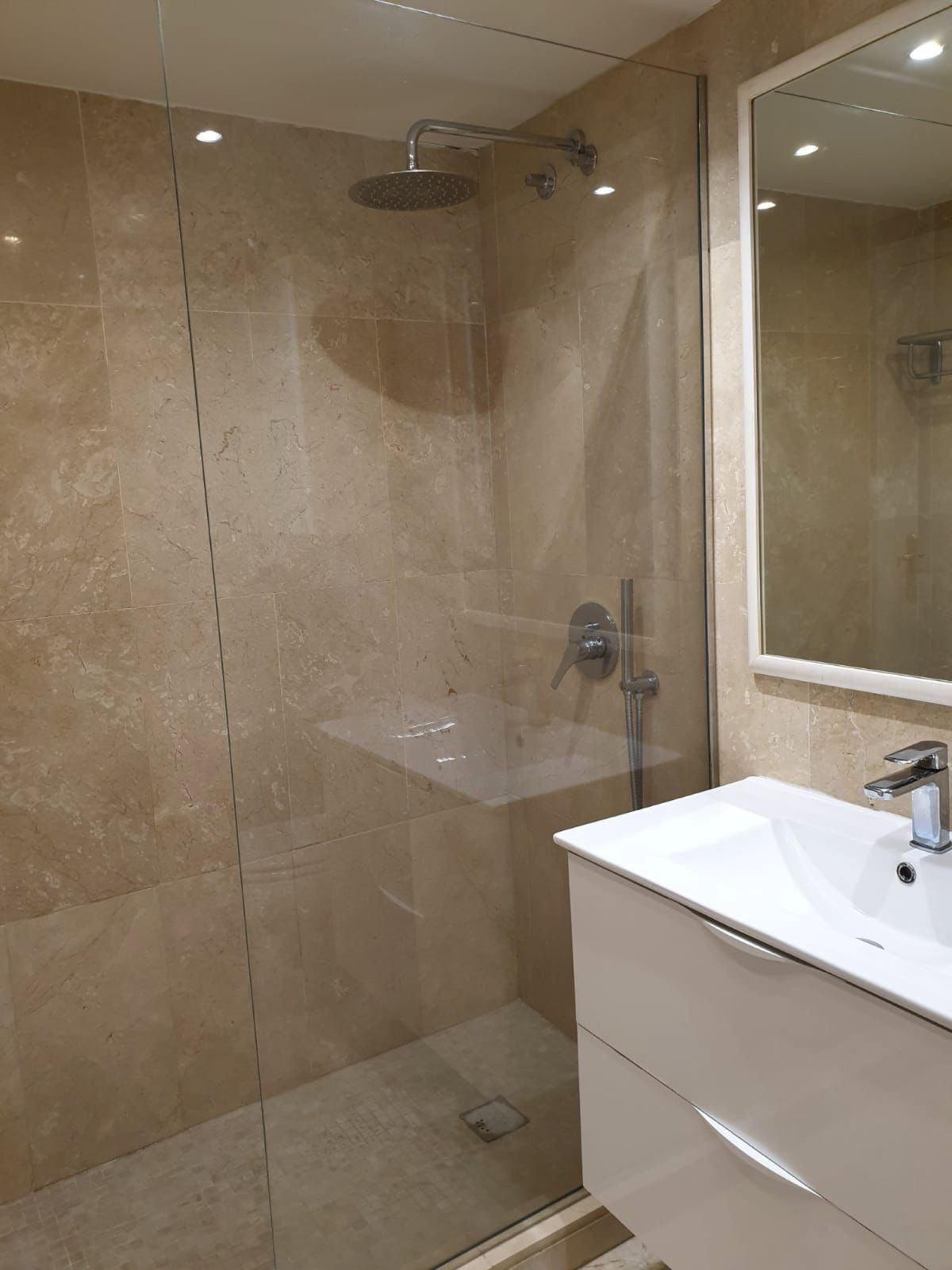 Appartement te koop in Guadalmina Alta | 2 slaapkamers H5374525