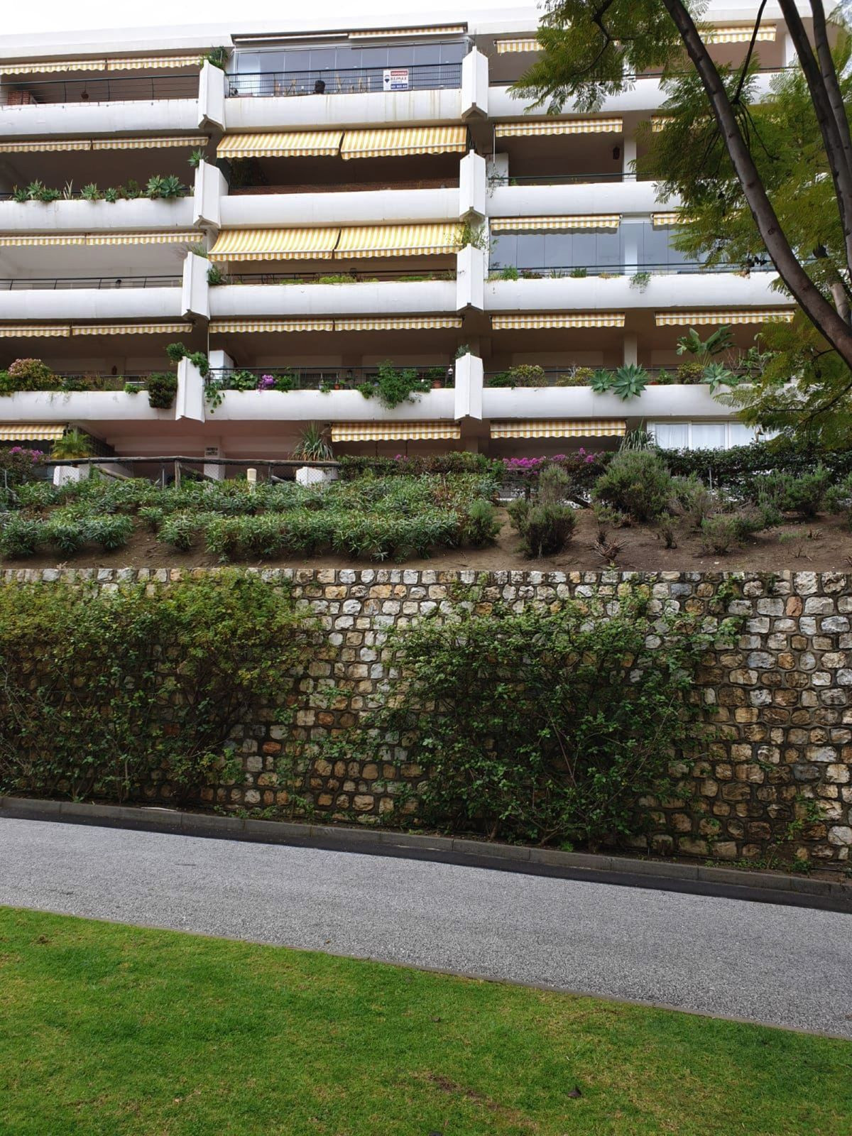 Appartement te koop in Guadalmina Alta | 2 slaapkamers H5374525