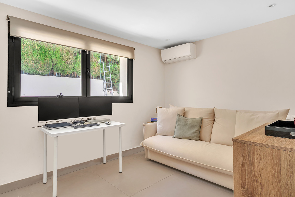 Appartement te koop in Guadalmina Alta | 4 slaapkamers H5393566