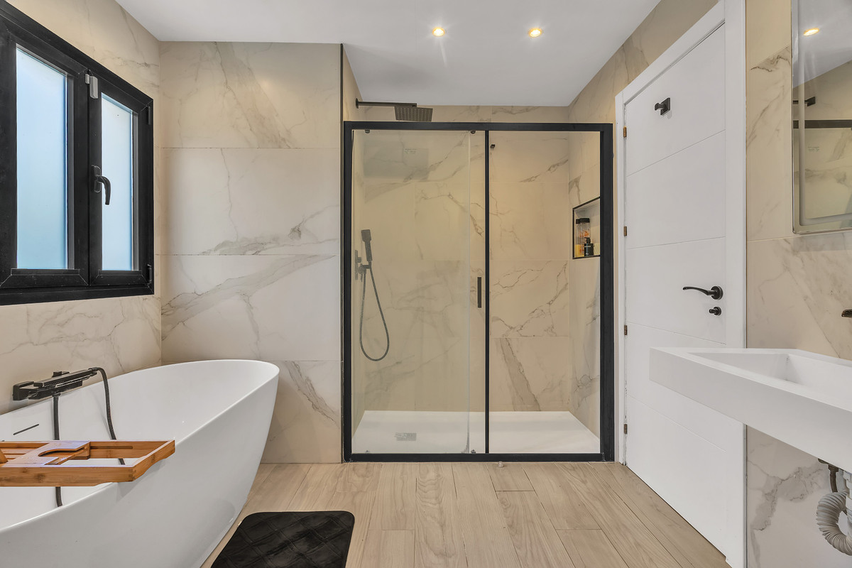 Appartement te koop in Guadalmina Alta | 4 slaapkamers H5393566