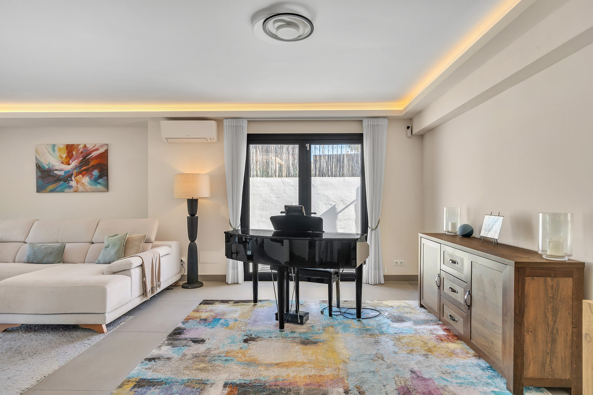Appartement te koop in Guadalmina Alta | 4 slaapkamers H5393566