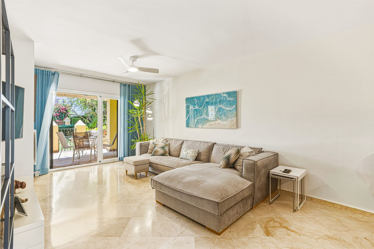Appartement te koop in Guadalmina Alta | 2 slaapkamers H5438797