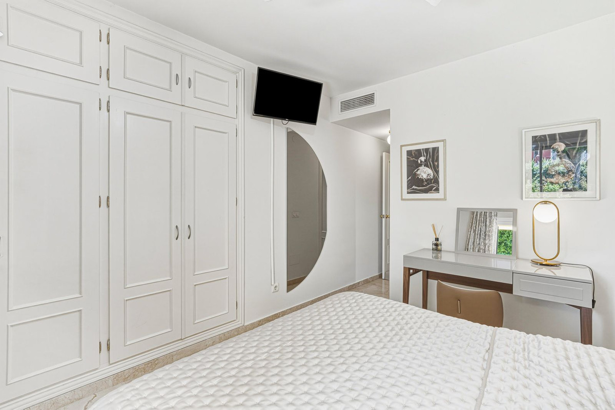 Appartement te koop in Guadalmina Alta | 2 slaapkamers H5438797