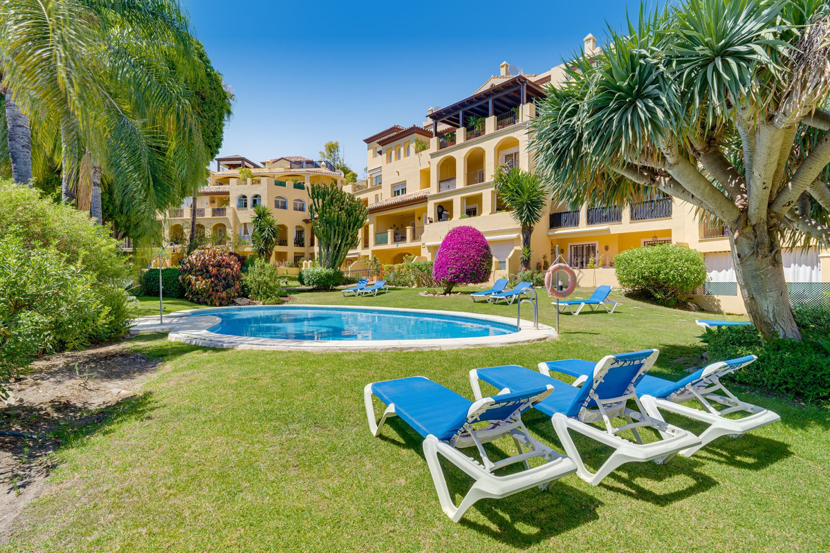 Appartement te koop in Guadalmina Alta | 2 slaapkamers H5438797