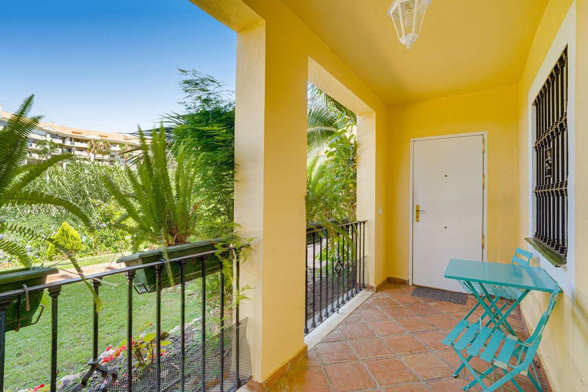 Appartement te koop in Guadalmina Alta | 2 slaapkamers H5438797