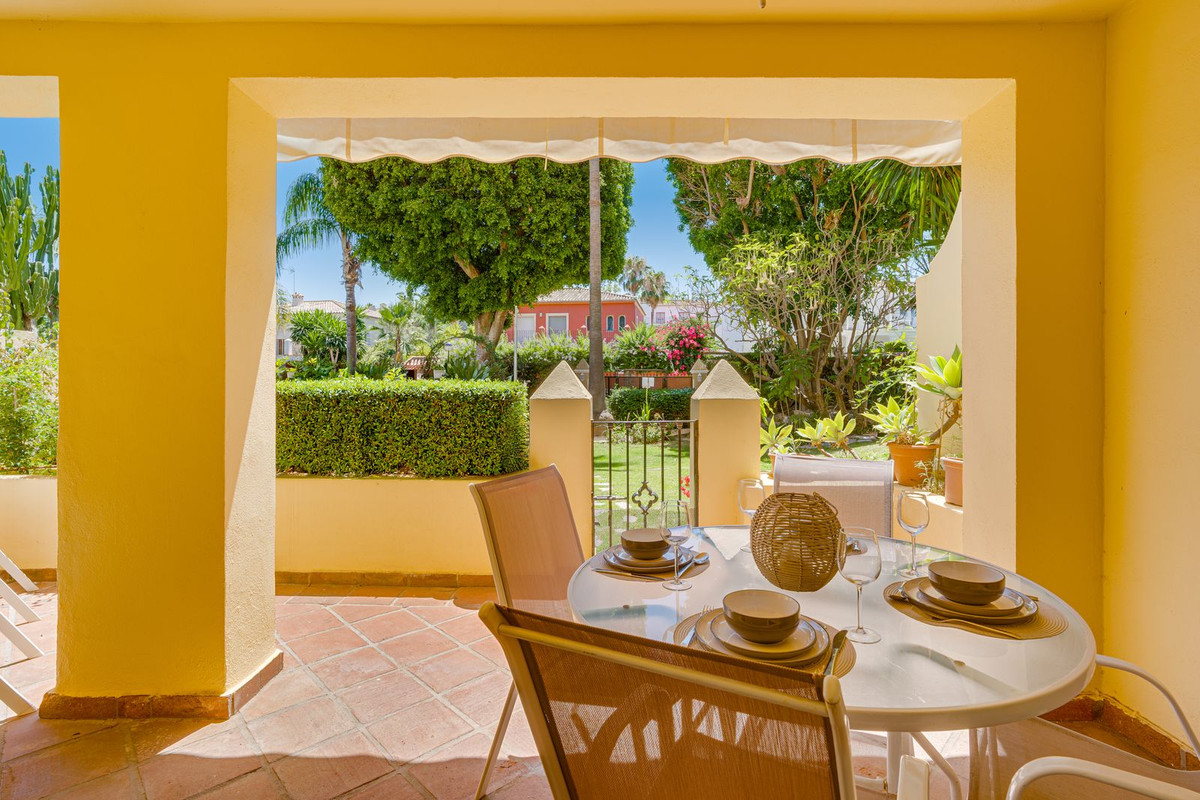 Appartement te koop in Guadalmina Alta | 2 slaapkamers H5438797