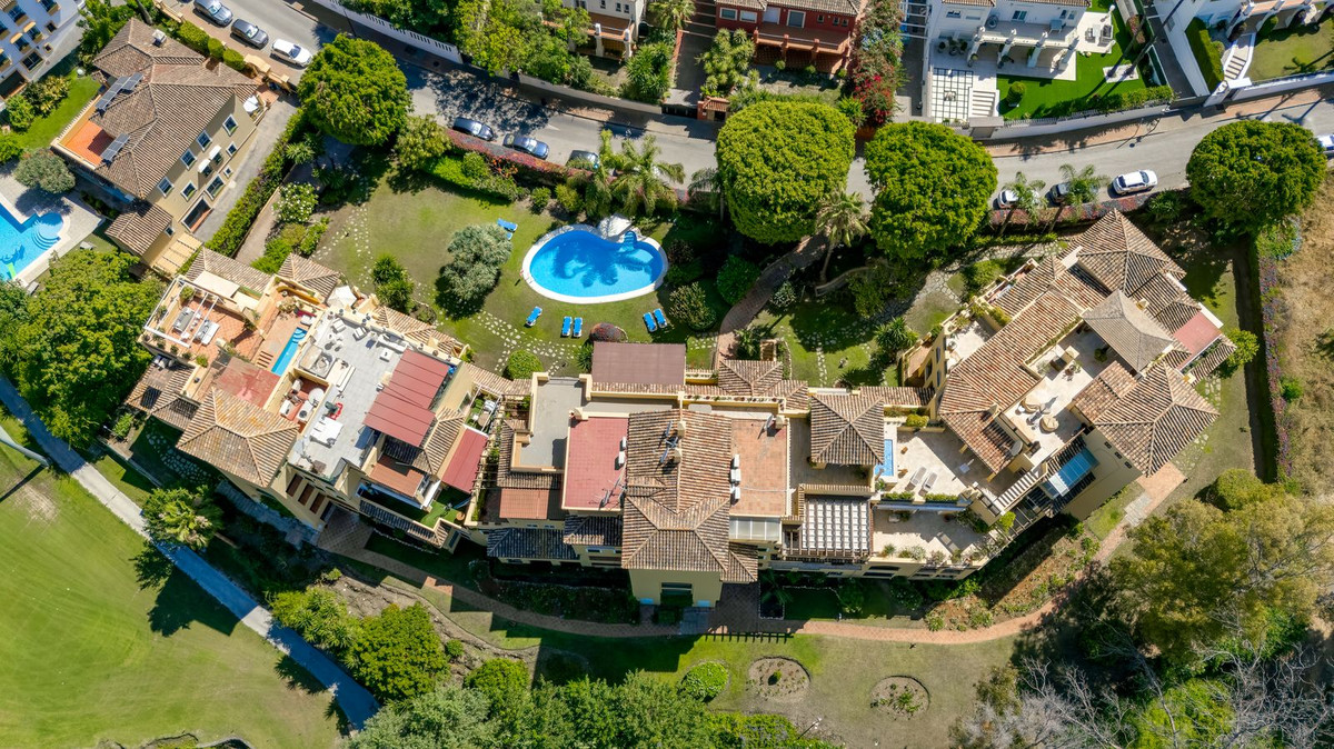 Appartement te koop in Guadalmina Alta | 2 slaapkamers H5438797