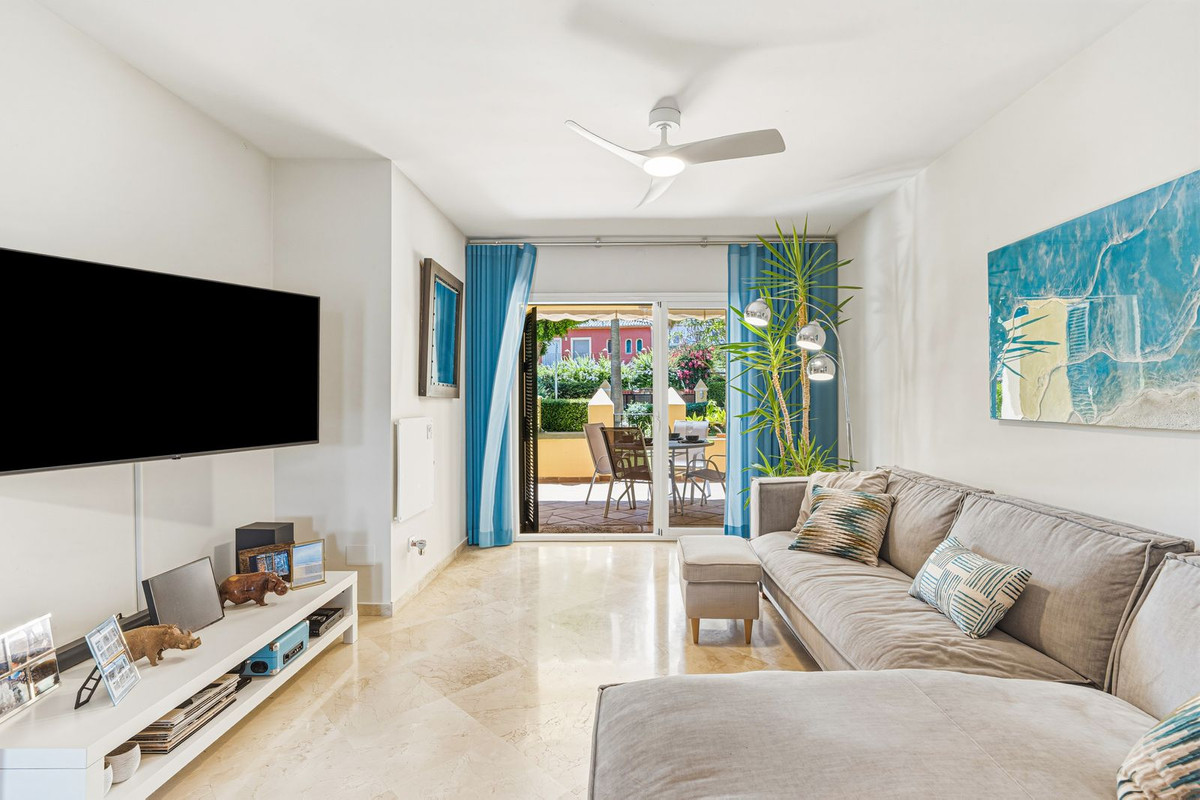 Appartement te koop in Guadalmina Alta | 2 slaapkamers H5438797